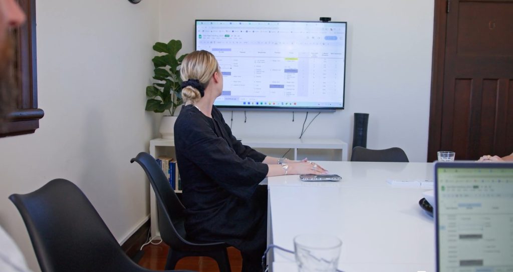 sharing on tv screen meeting room_salt space coworking new farm