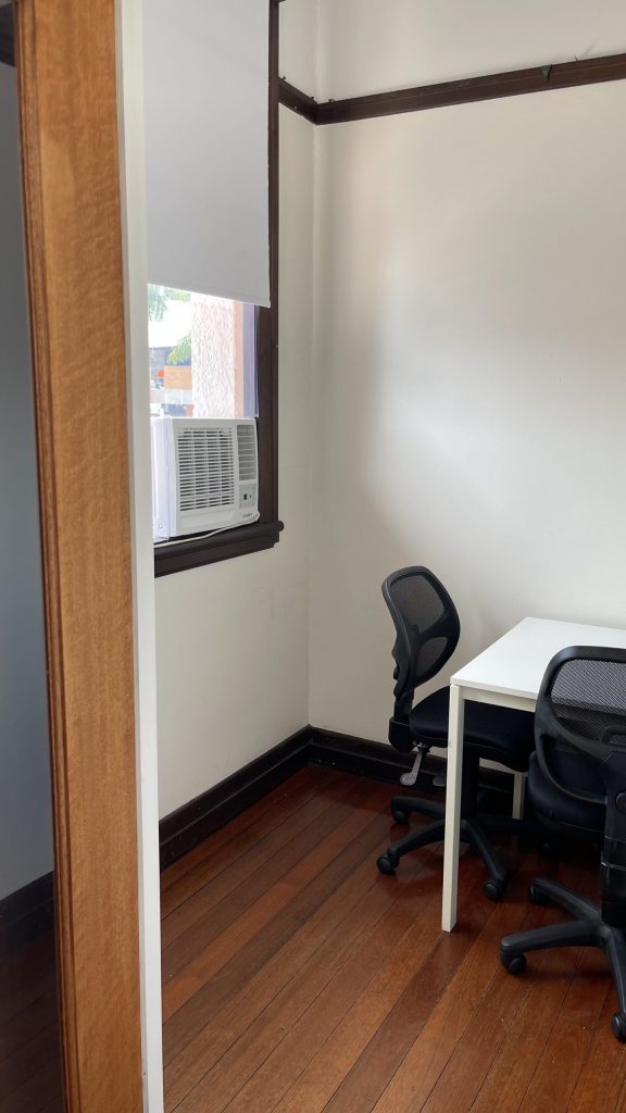 Meeting Pod - 1 to 2 people meeting room in brisbane new farm